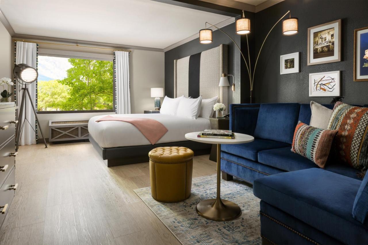 Deluxe Zimmer mit Kingsize-Bett
