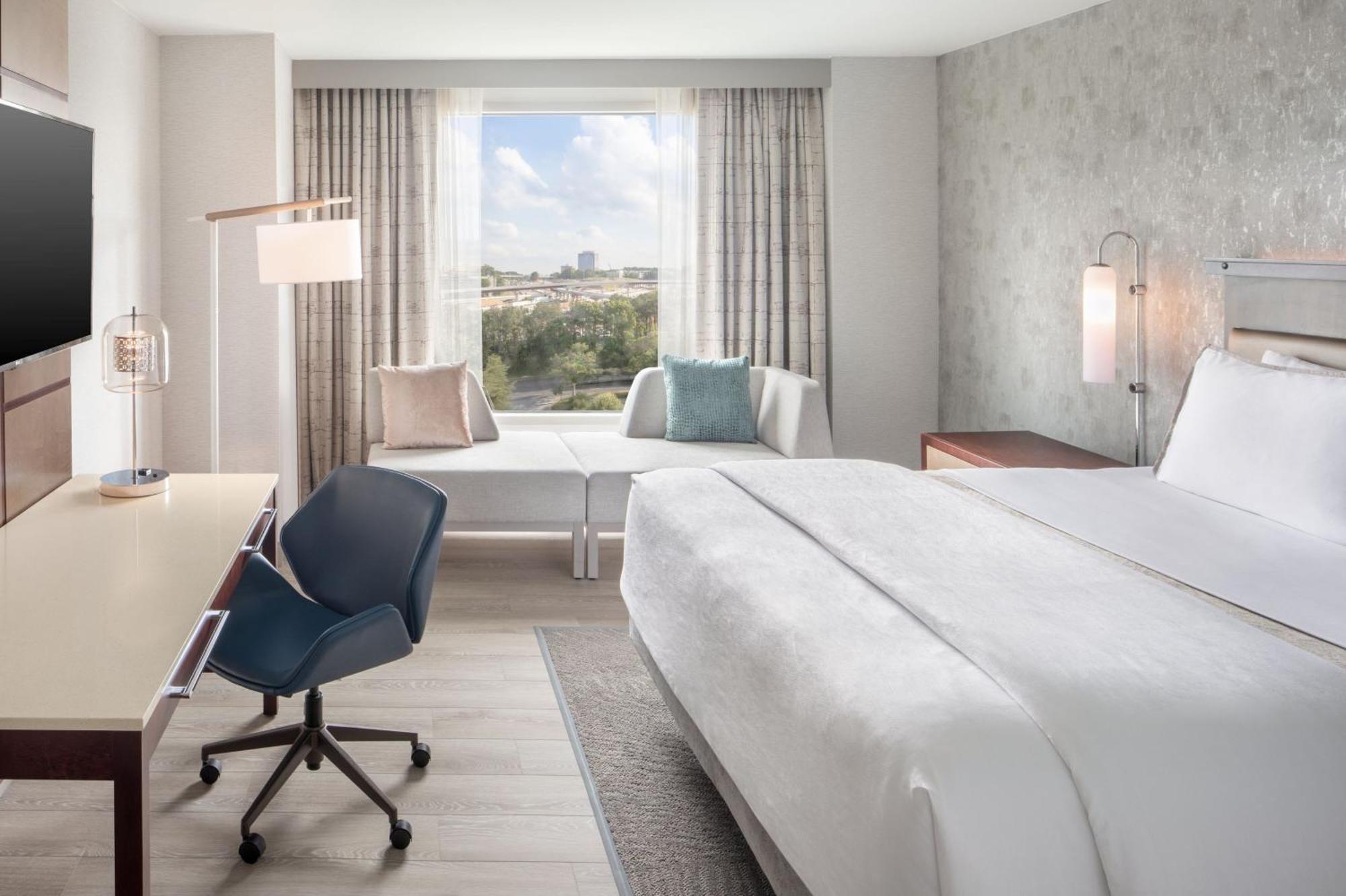 Deluxe Zimmer mit Kingsize-Bett