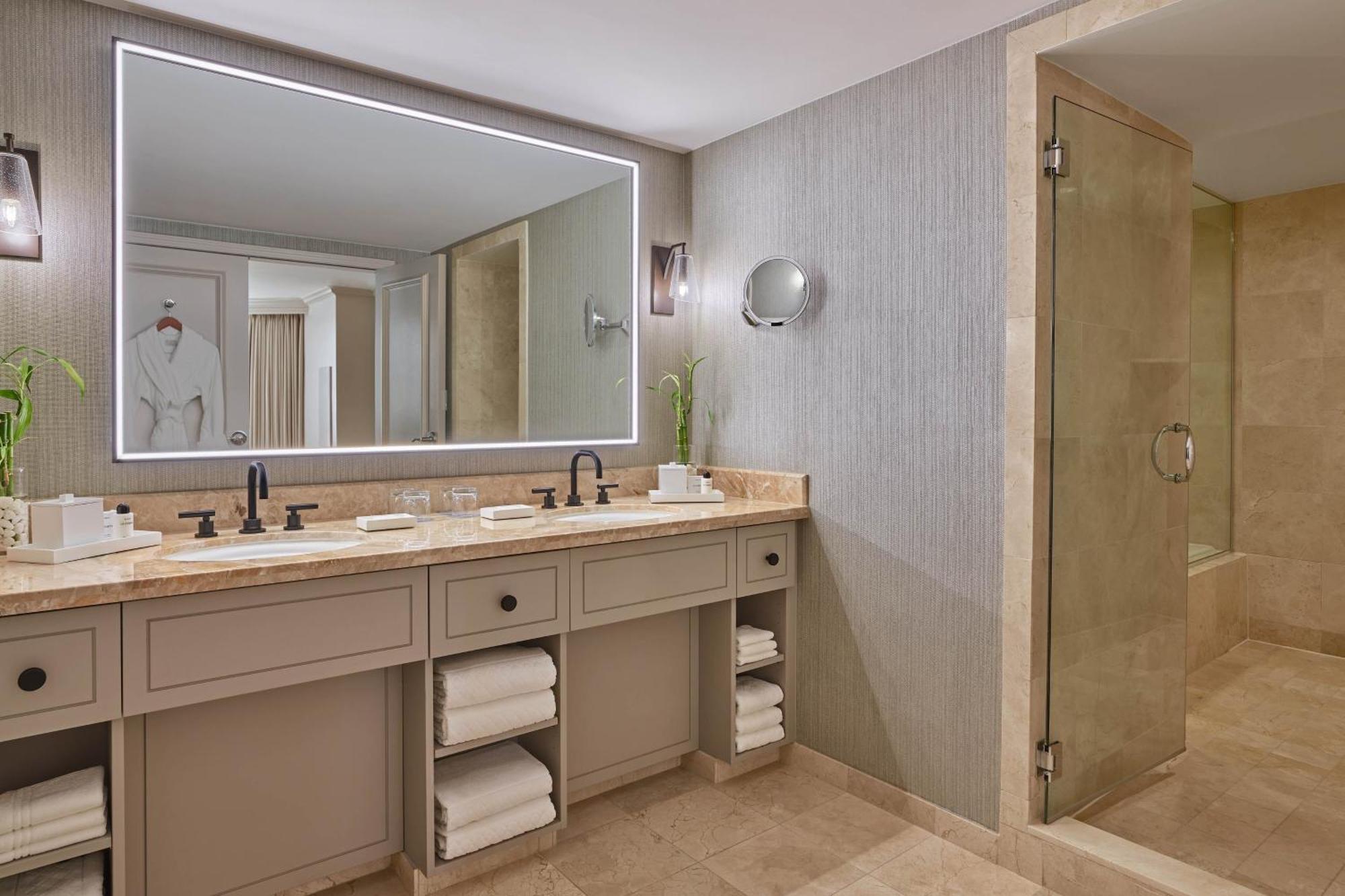 Buckhead & Peachtree Suite, 1 Bedroom Suite, 1 King