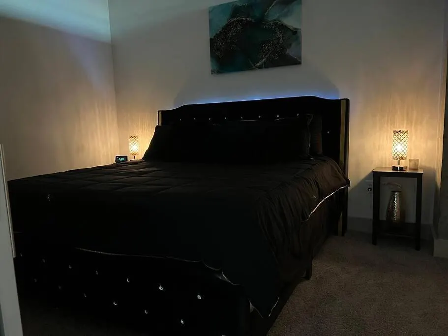 Luxury Palace In The Heart Of Atl With City Skyline View-1