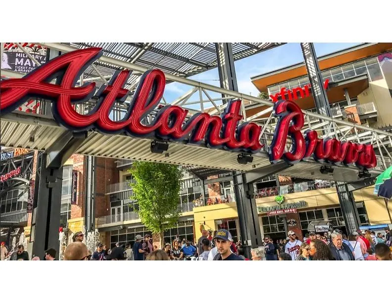 5 Lux At Interlock Atlanta Area-1