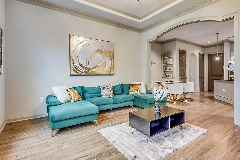 Modern Luxury Retreat!-1