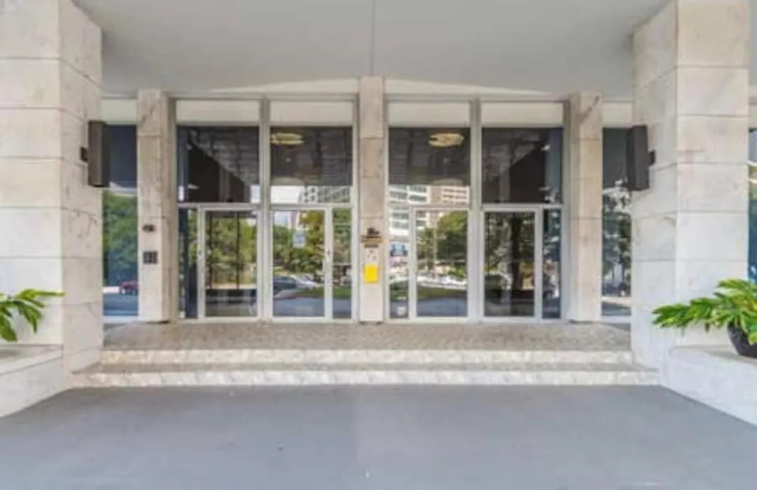 Styled Downtown Condo Cityview Onsite Parking Lm404-1