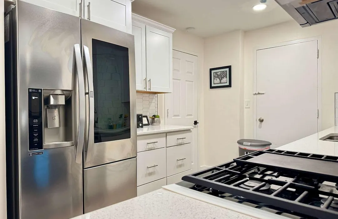 2B1B Modern Downtown Atl Condo W 1 Free Parking Lm1007-1
