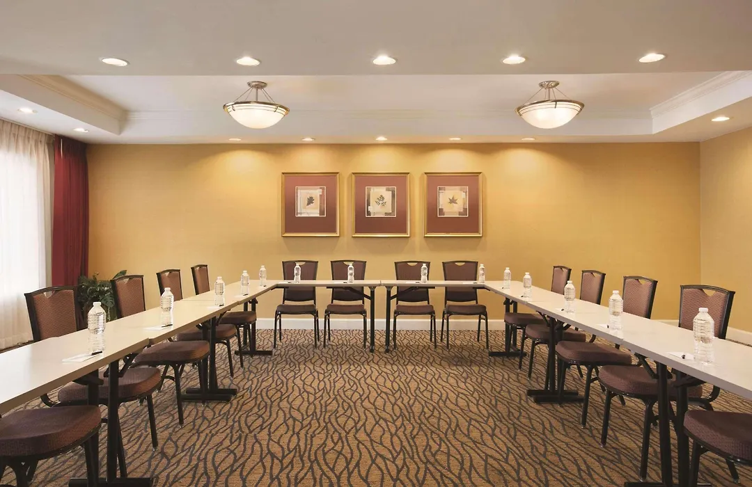 Country Inn & Suites By Radisson, Atlanta Airport North, Ga-1