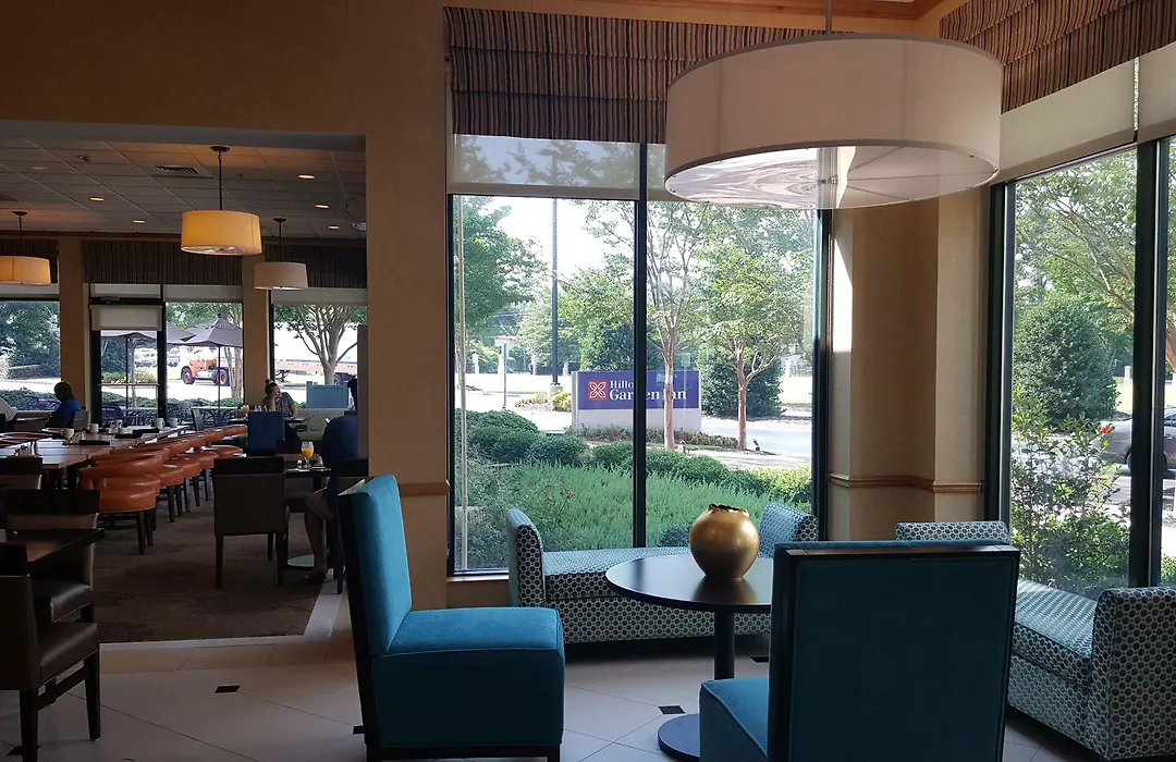 Hilton Garden Inn Atlanta Airport/Millenium Center-1