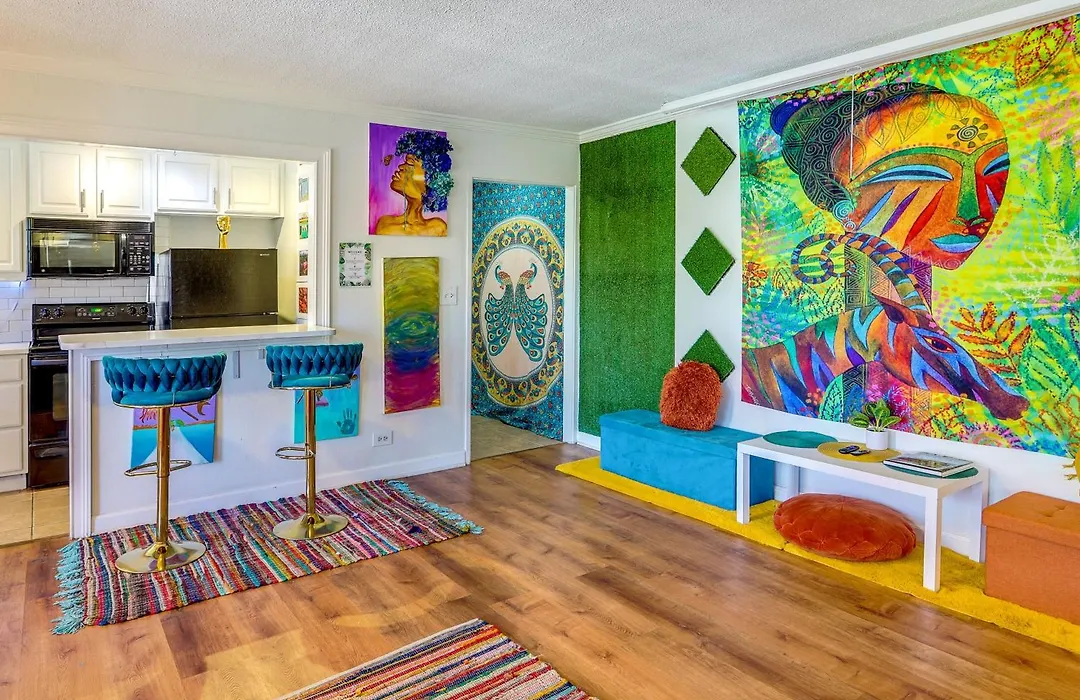 Colorful Atlanta Vacation Rental - Walk To Dtwn!-1
