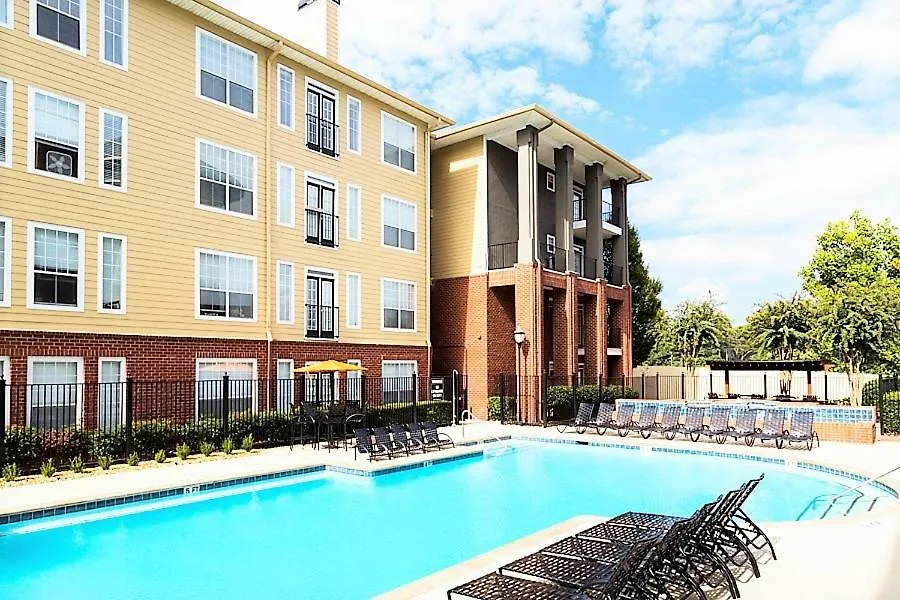Luxe One Corporate Suites- Luxury Getaway-1