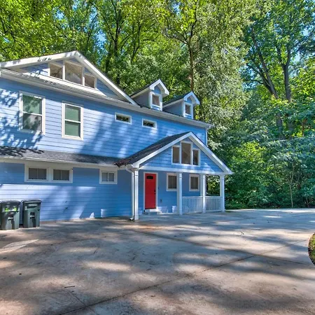 Stylish College Park Home W/ Private Garden!-2