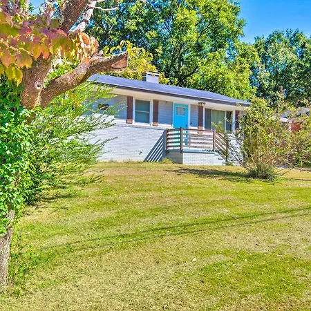 Atlanta Home With Large Yard Less Than 5 Mi To Dtwn!-2