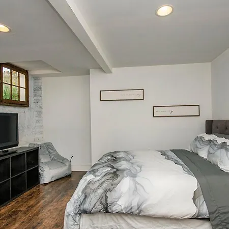 Lofty 2 Bedroom-2