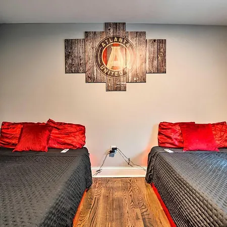 Updated Atlanta Home ~ 3 Mi To Downtown!-3