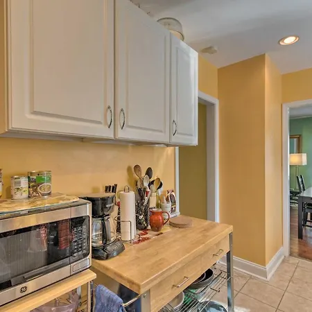 Pet-Friendly Atlanta Home Less Than 5 Mi To Downtown!-3