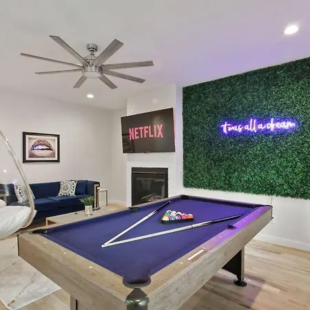 Luxury Event Friendly Home Atl Pool Table Hot Tub-3