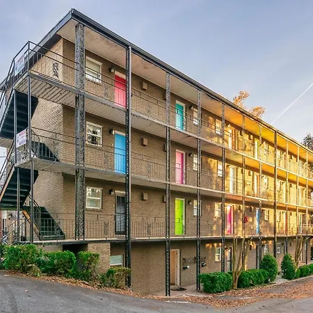 Distinctive Studio W Parking Top Location 18-2