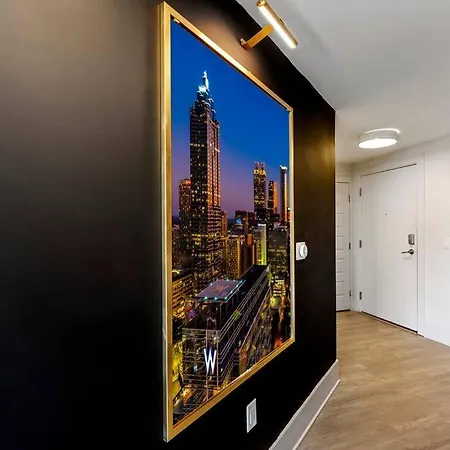 Luxury Midtownatlanta Corner Unit- Free Parking-2