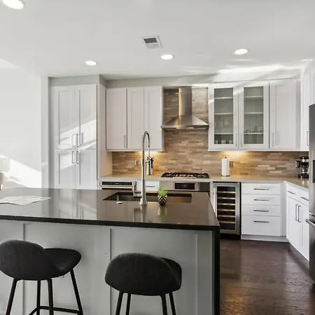 Luxury Piedmont Park 2 Bdrm-2