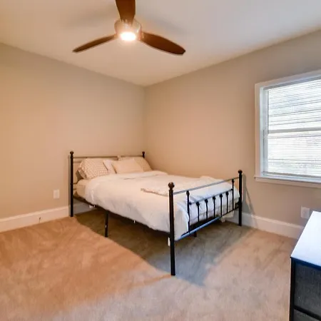 Serene Atlanta Vacation Rental 4 Mi To Downtown!-2