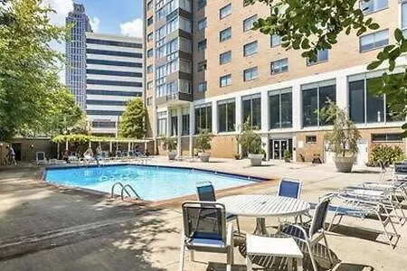 Downtown Atl Condo Walk Score 78 W Free Parking Lm1104-3