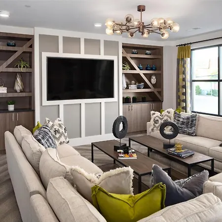 Luxury 2Br Apartment-3