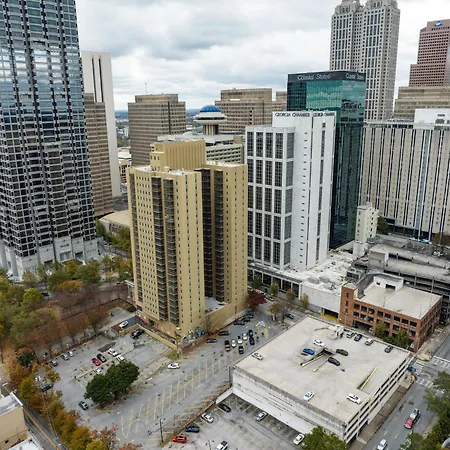 P8G Remodel 2Br/2Ba Downtown Atl-Parking & Balcony-2