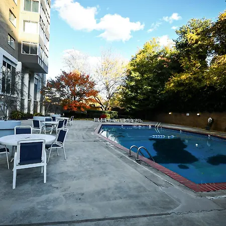 Perfect Dtwn 2 Bed Condo With Cali King Bed And Gym-2
