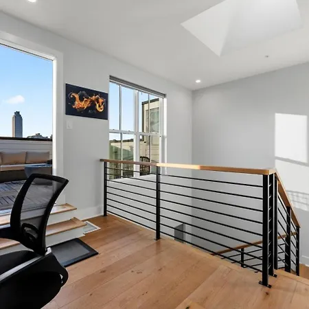 Luxurious Midtown Home Rooftop Views By Silverx-2