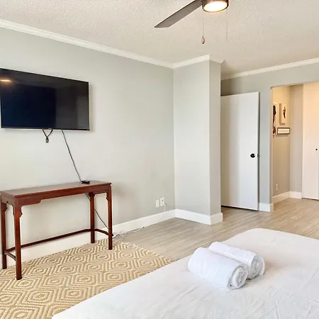 Downtown! Free Onsite Parking! City View! Lm1706-3