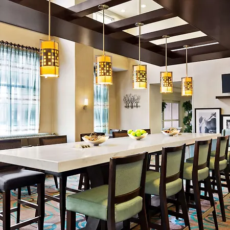 Hampton Inn & Suites Atlanta Airport West Camp Creek Pkwy-3